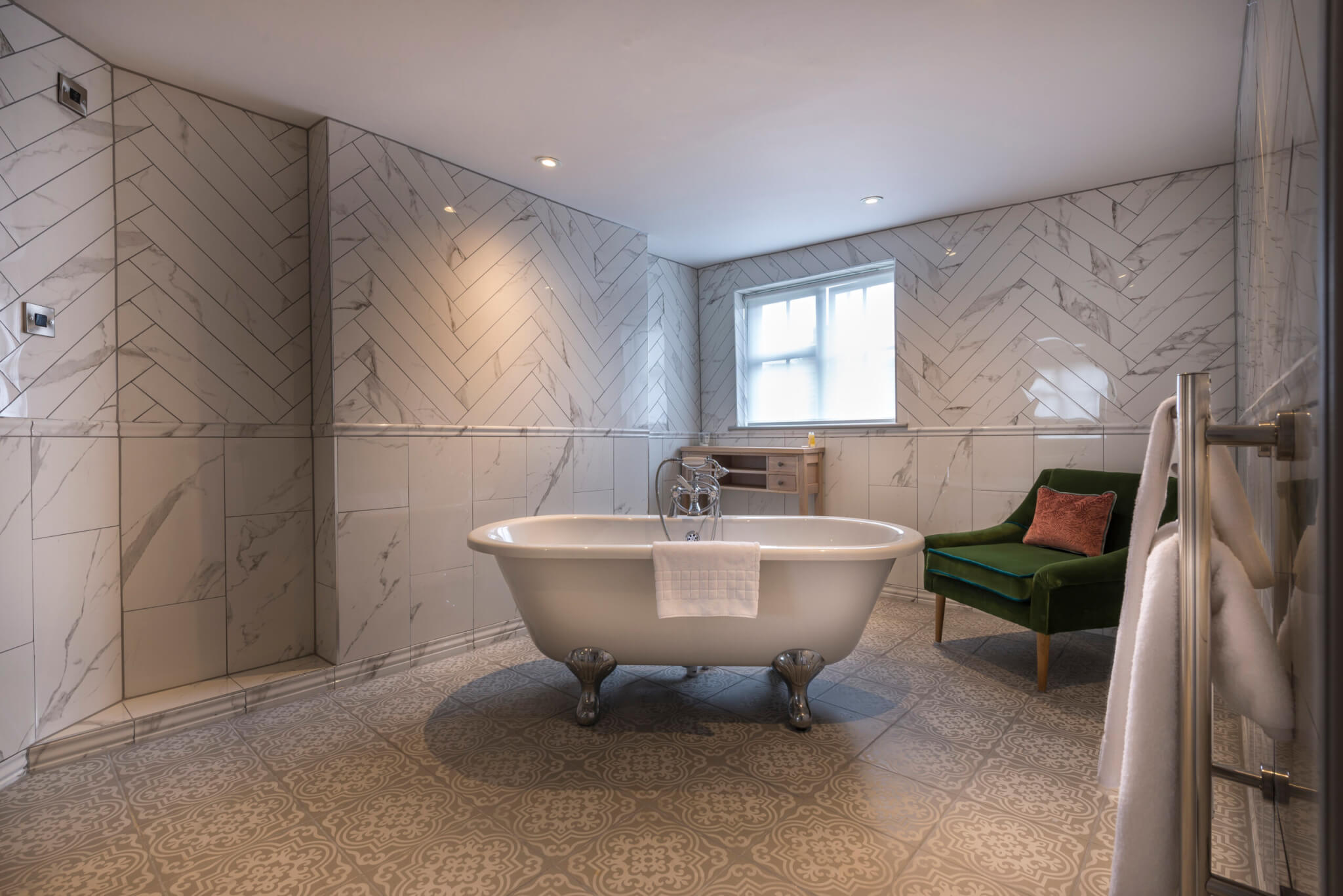 Demford ensuite scaled