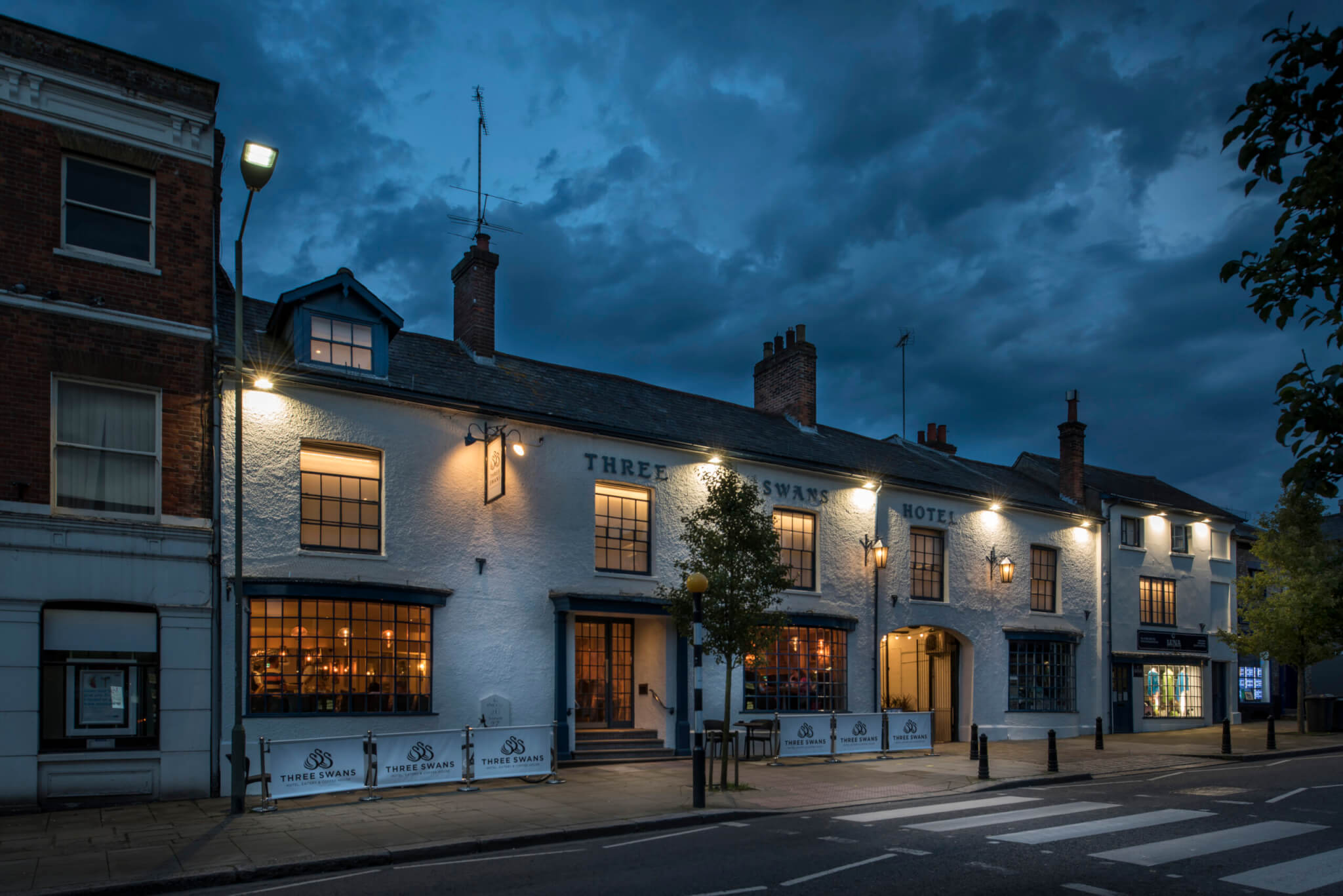 The Three Swans Hotel Hungerford Heart of Old England scaled